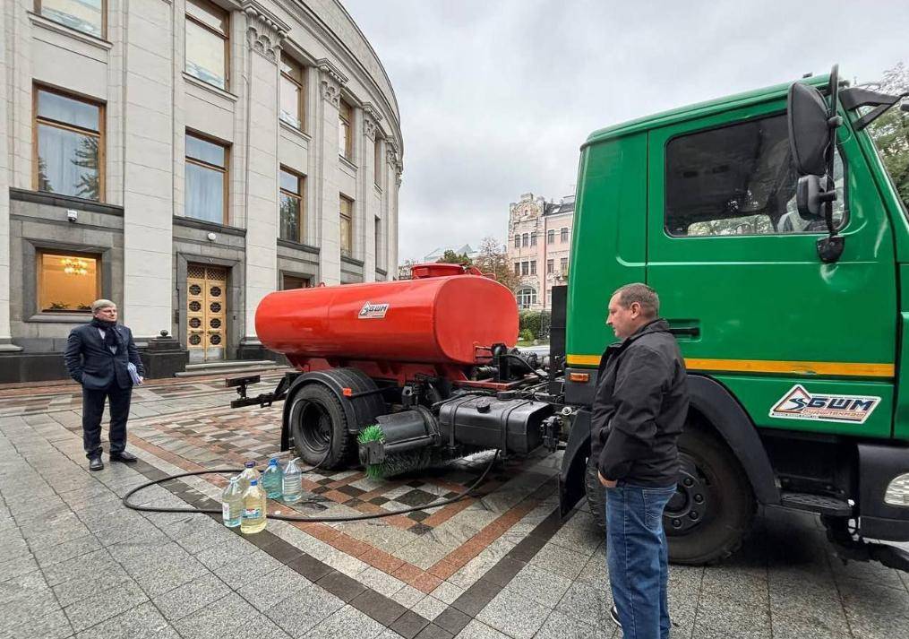 皇冠信用網怎么开户
_普京下狠手皇冠信用網怎么开户
，俄军让乌克兰断水断电一片黑暗，一夜间炸回石器时代