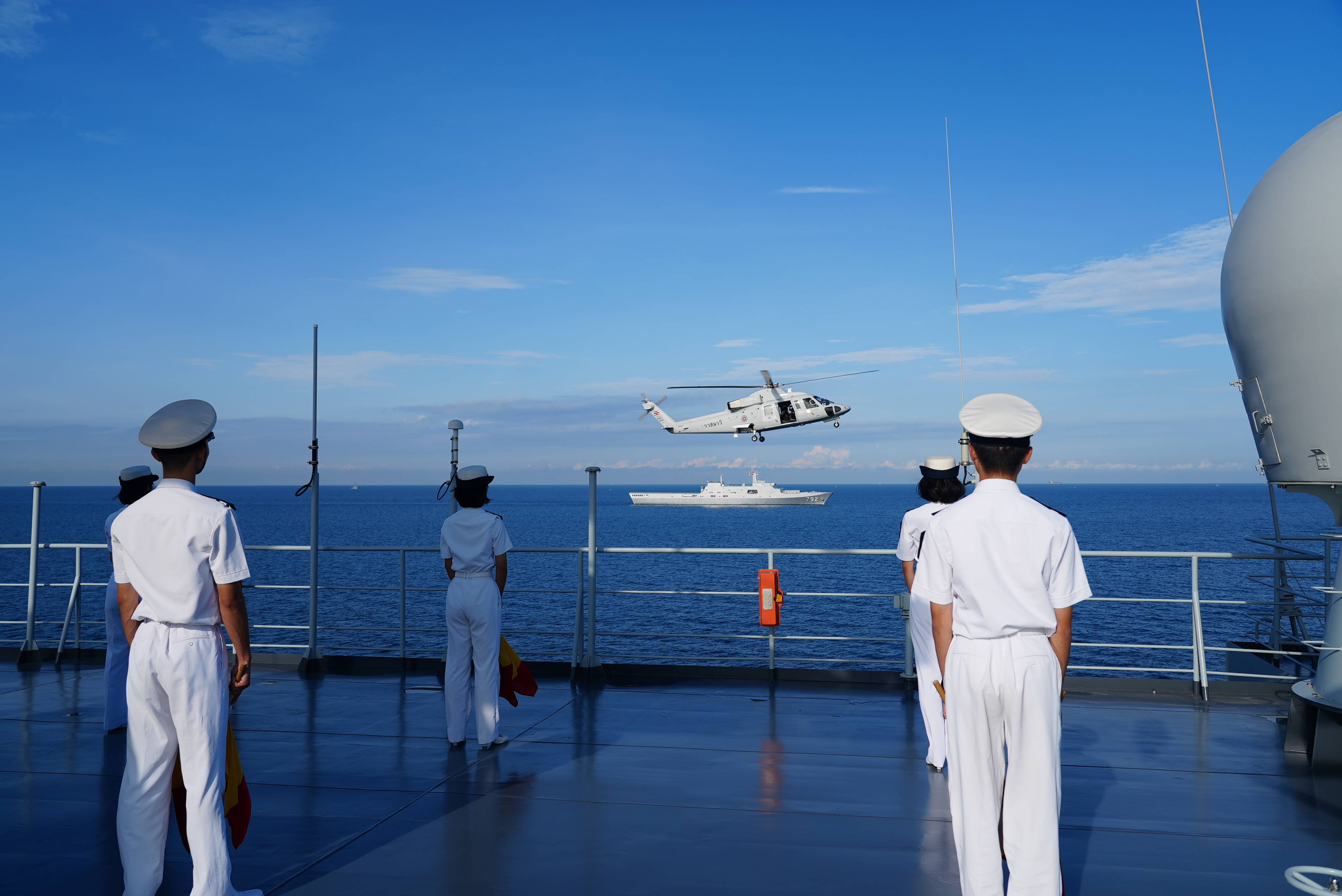 皇冠皇冠代理平台
_海军83舰编队抵达泰国进行友好访问