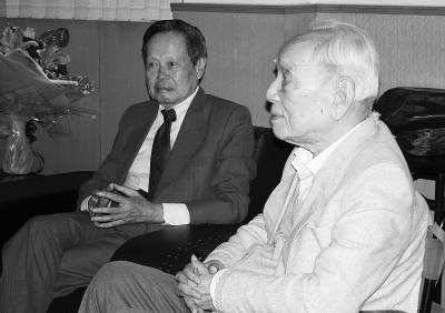 信用网皇冠申请注册
_独家｜友人追忆杨振宁：信用网皇冠申请注册
他没能二度获诺奖是一个遗憾