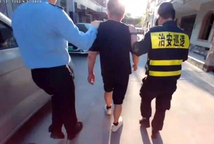 皇冠信用盘代理申请
_上海男子有稳定工作和收入皇冠信用盘代理申请
，却总沉迷在深夜干这事……被抓了！