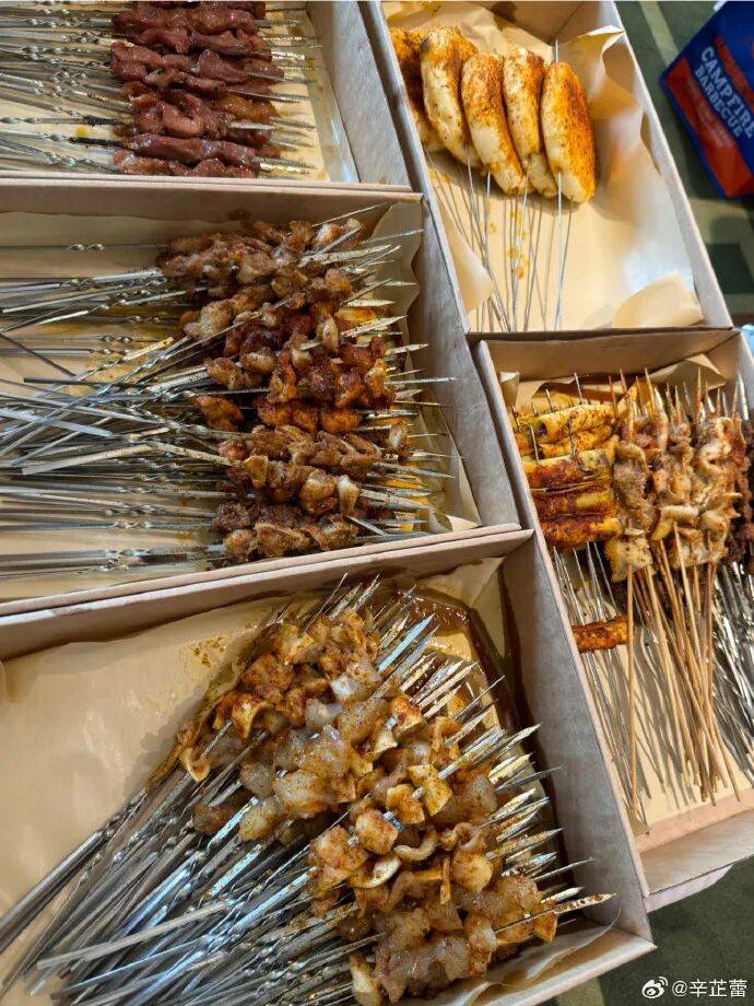 皇冠信用网代理流程
_辛芷蕾回老家鹤岗狂炫烧烤小串皇冠信用网代理流程
，满桌硬货滋滋冒油，网友：隔着屏幕流口水