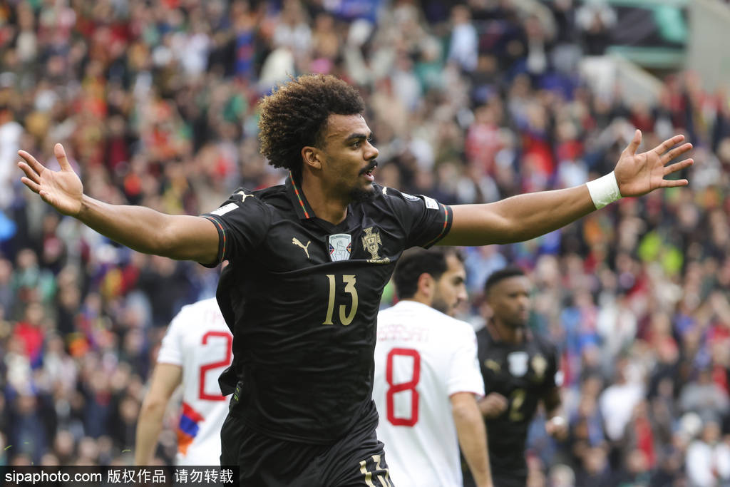 皇冠信用网开户
_直通世界杯皇冠信用网开户
！世预赛-C罗停赛B费戴帽 葡萄牙9-1亚美尼亚