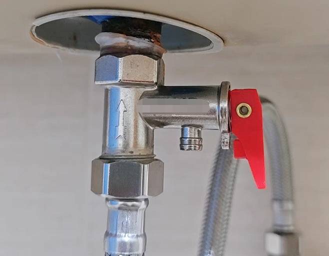 皇冠官网_滚烫的水皇冠官网，从头流到脚！今晚洗澡前紧急提醒！