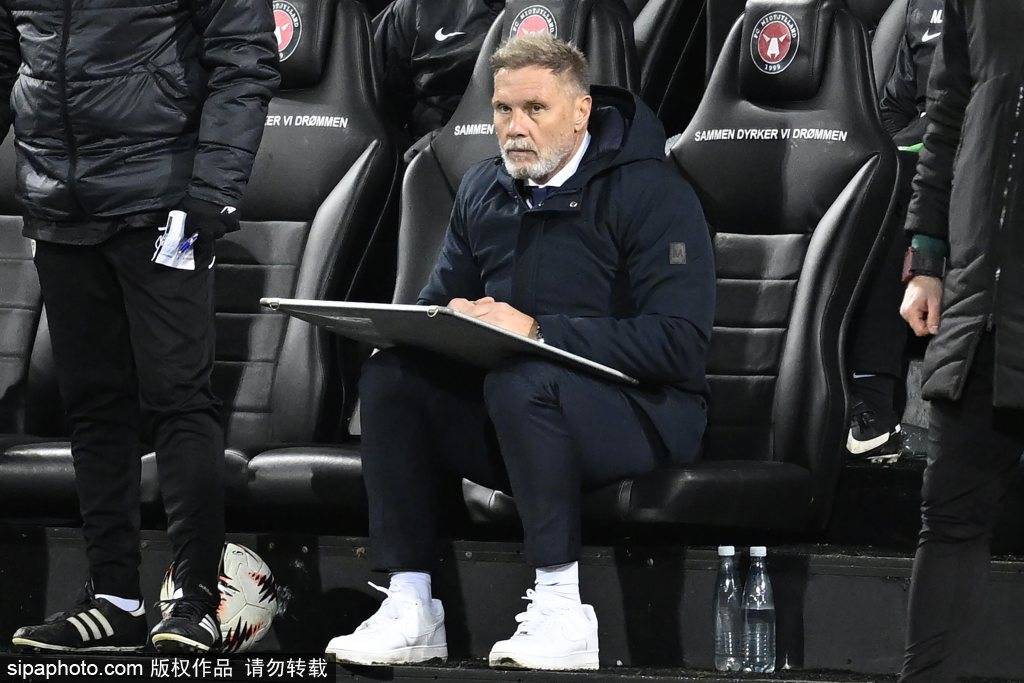 皇冠信用网平台出租_3-1!中国男足爆发皇冠信用网平台出租,2大buff加持U23国足创历史稳了?