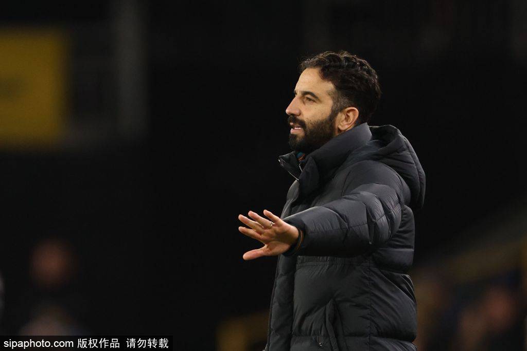 电竞足球网站_阿莫林谈曼联不敌维拉:表现出色却不走运电竞足球网站,青训是未来希望