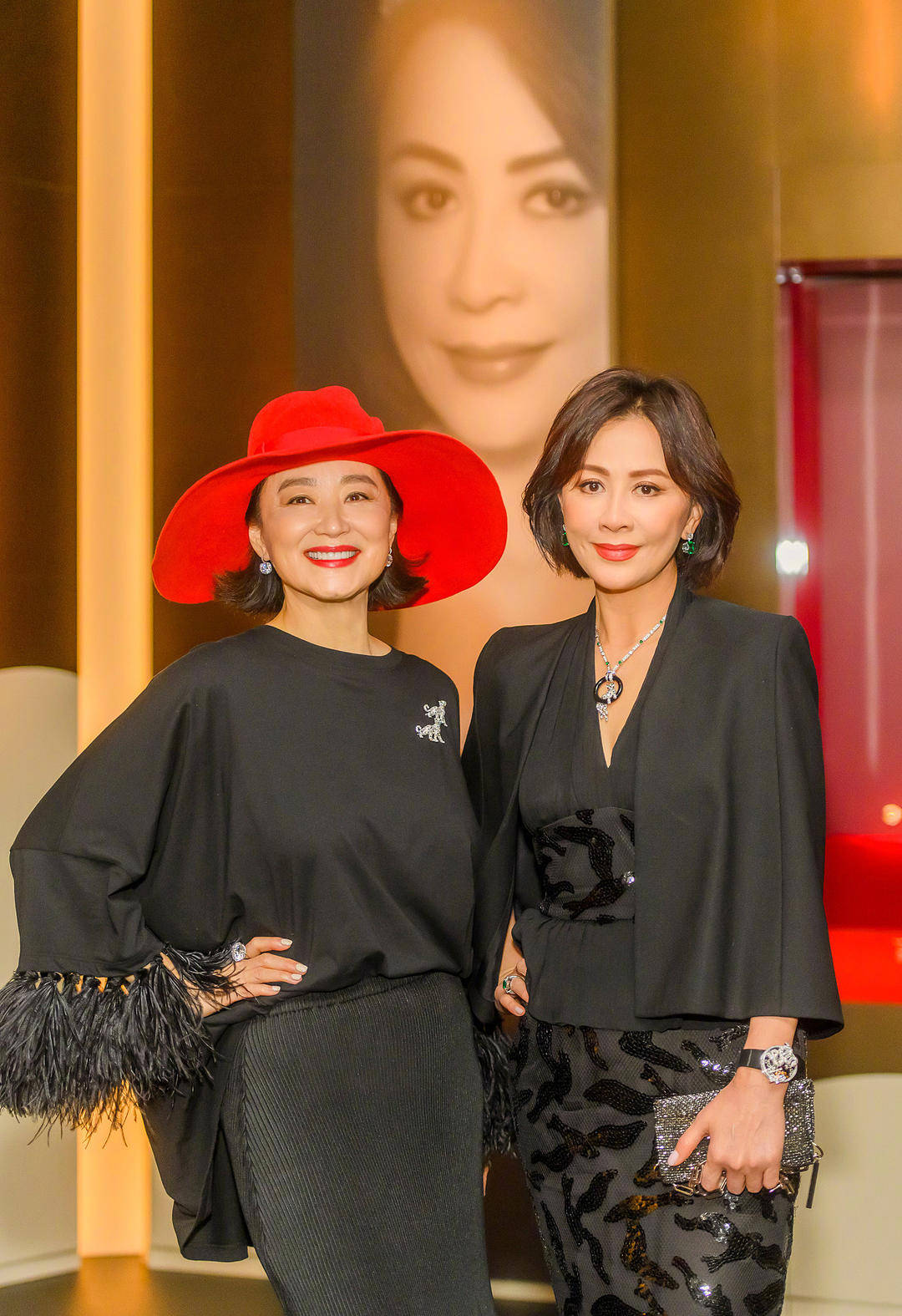 皇冠信用网怎么开户_刘嘉玲曝林青霞家中的麻将房挂“东方不败”照片:坐在她家里面打麻将要吓死皇冠信用网怎么开户了