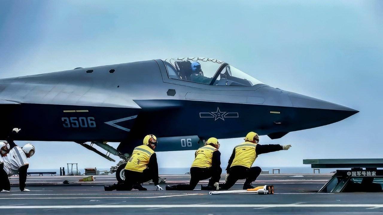 皇冠信用网登3代理_受中国12万吨核航母刺激太大皇冠信用网登3代理，美国掀桌子了，砸锅卖铁要建大航母