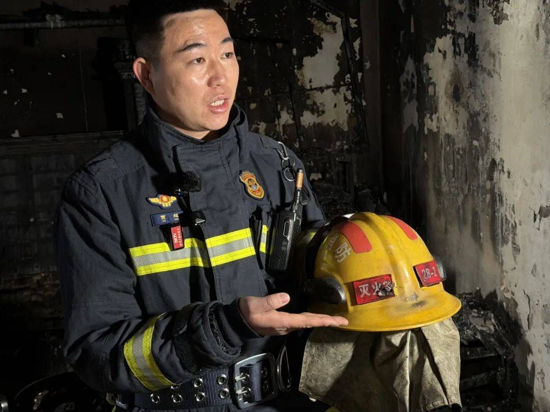 皇冠信用网申请_北京一小区21层发生火灾！同一户内相邻房间皇冠信用网申请，有人昏迷有人毫发无伤