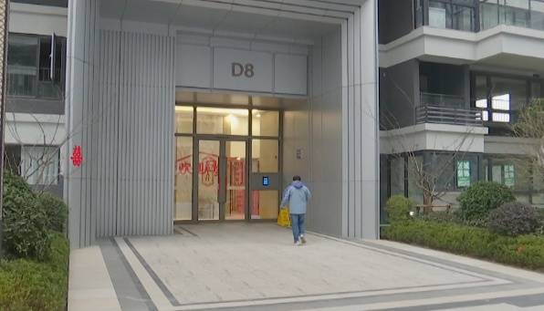 皇冠代理登3
_贵阳一小区停车场出现“暗门”皇冠代理登3
,打开后竟发现……业主:牵扯到33层楼住户的安全!