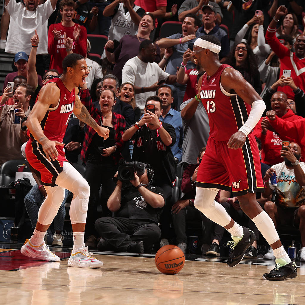 加拿大 vs 卡塔尔
_垃圾时间刷分加拿大 vs 卡塔尔
!阿德巴约超越科比 这个纪录值得庆祝吗?