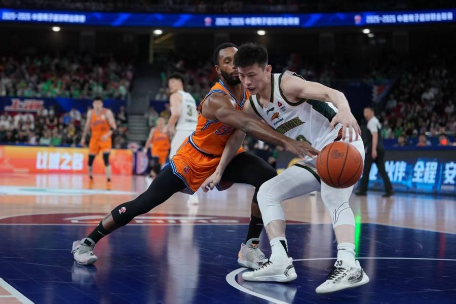 皇冠信用网最高占成_22连胜皇冠信用网最高占成！上海大鲨鱼实现赛季主场全胜