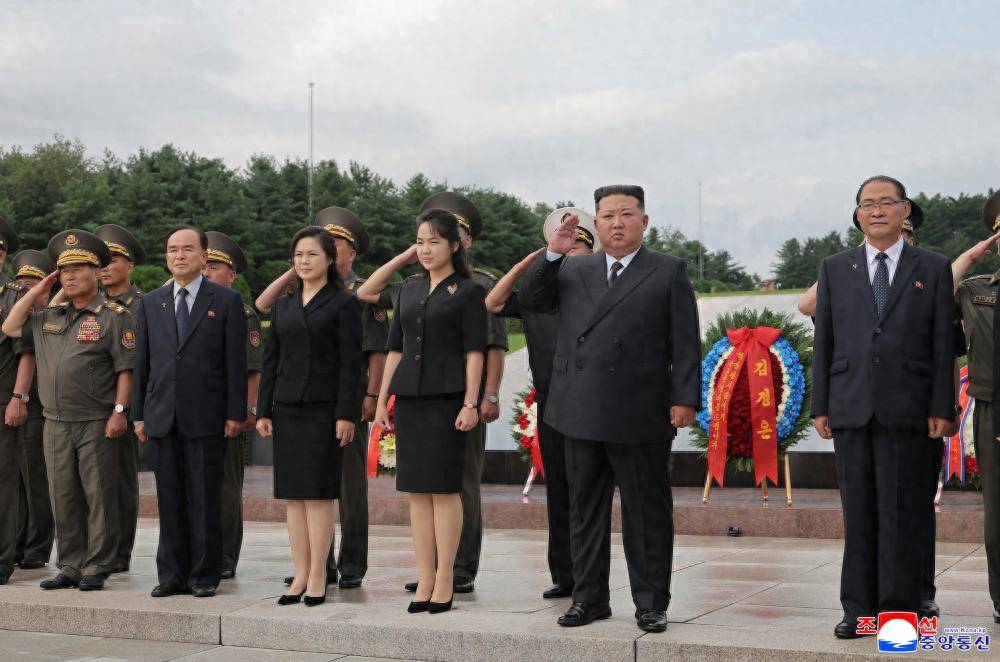 正版皇冠信用网开户_金正恩女儿正版皇冠信用网开户，“高调”亮相