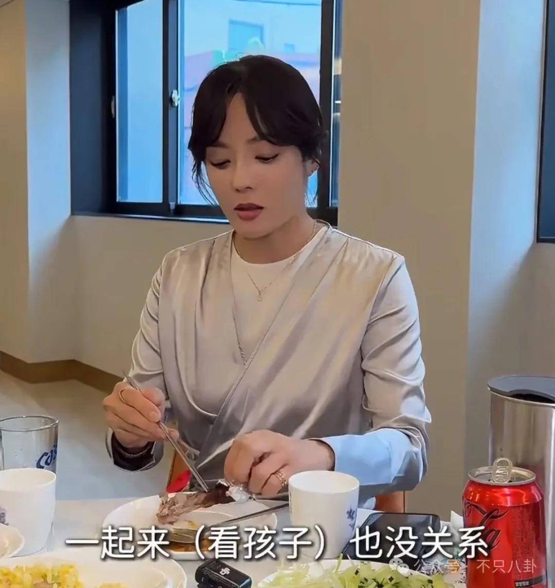 皇冠信用出租代理_离婚6年后他谈了个小十几岁的新女友？前妻坦言不介意他新恋情皇冠信用出租代理。