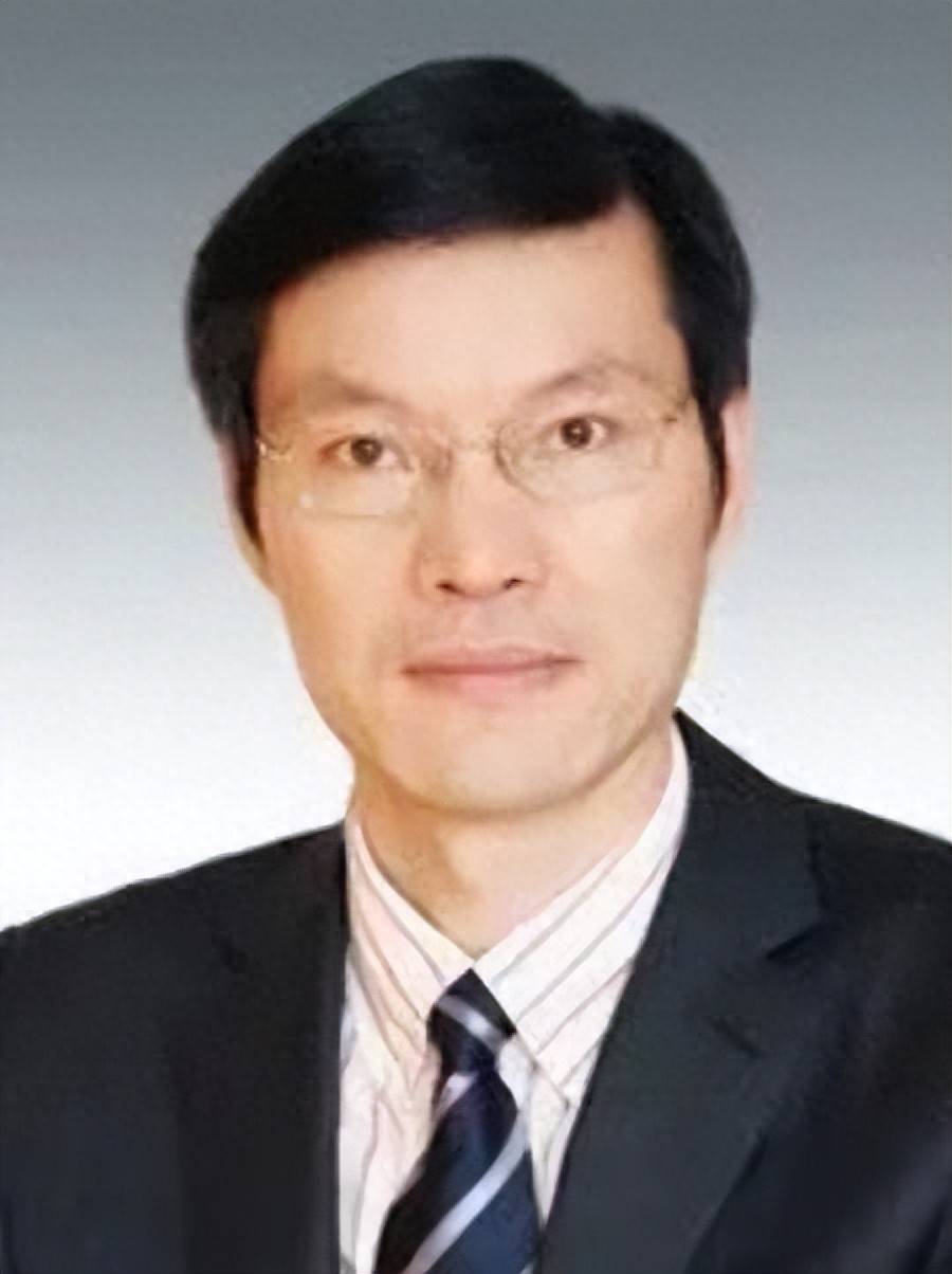 皇冠信用网开户_上海市政府秘书长马春雷任新职